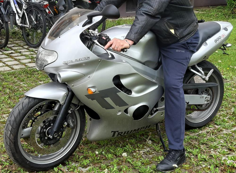 Motorrad verkaufen Triumph TT600 Ankauf